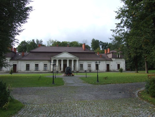 Zámeček v obci Ropa